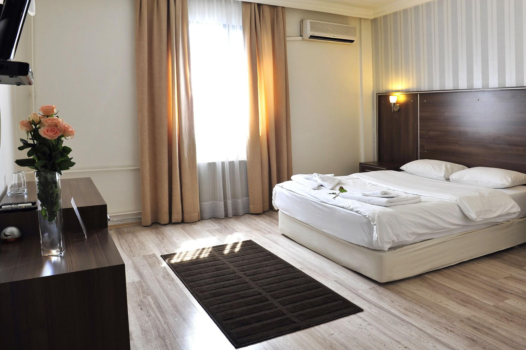 Tanik Hotel İzmir